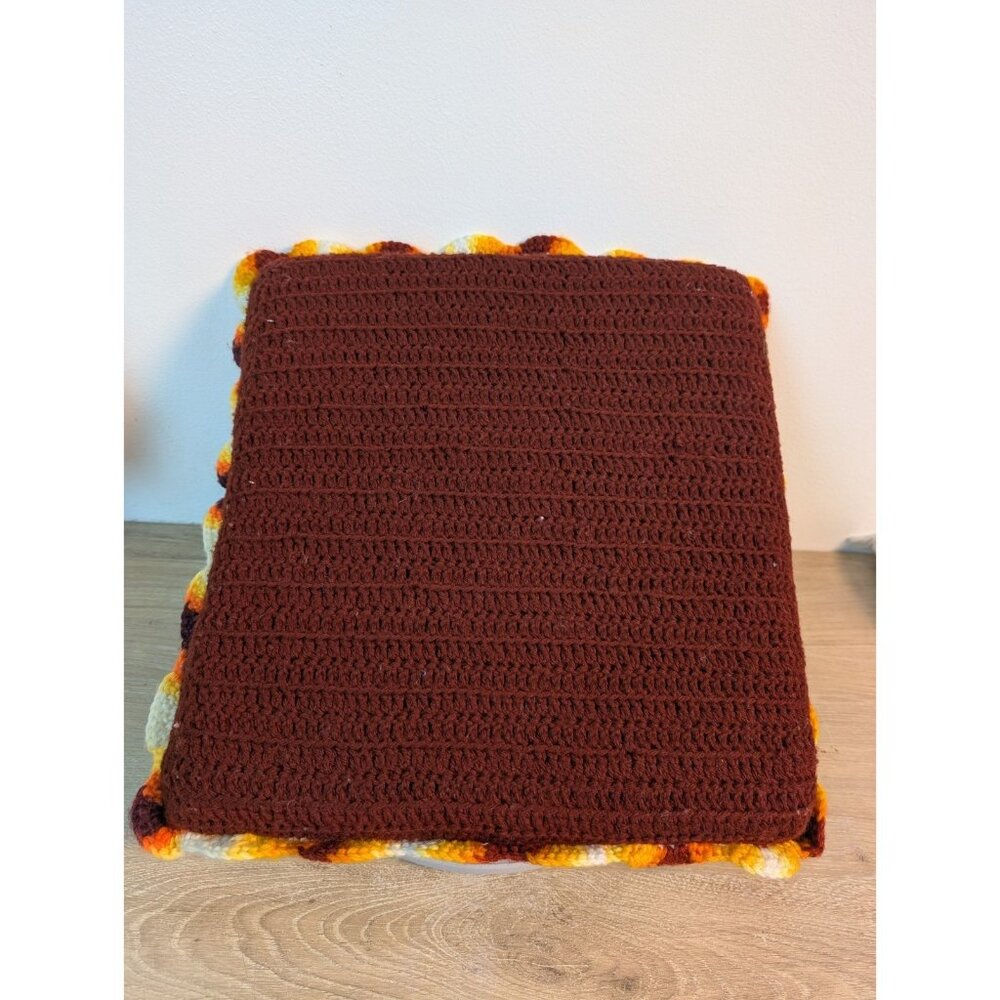 Decorative Throw PILLOW 13" Homemade Crochet Square Rosette 70s Cottage Style - Picture 4 of 6